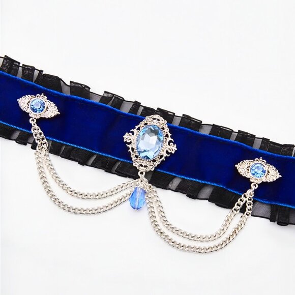 Widow ✦ Blue Velvet Victorian Choker ✦ Crystal Accents & Chain Details NWT - Picture 7 of 10